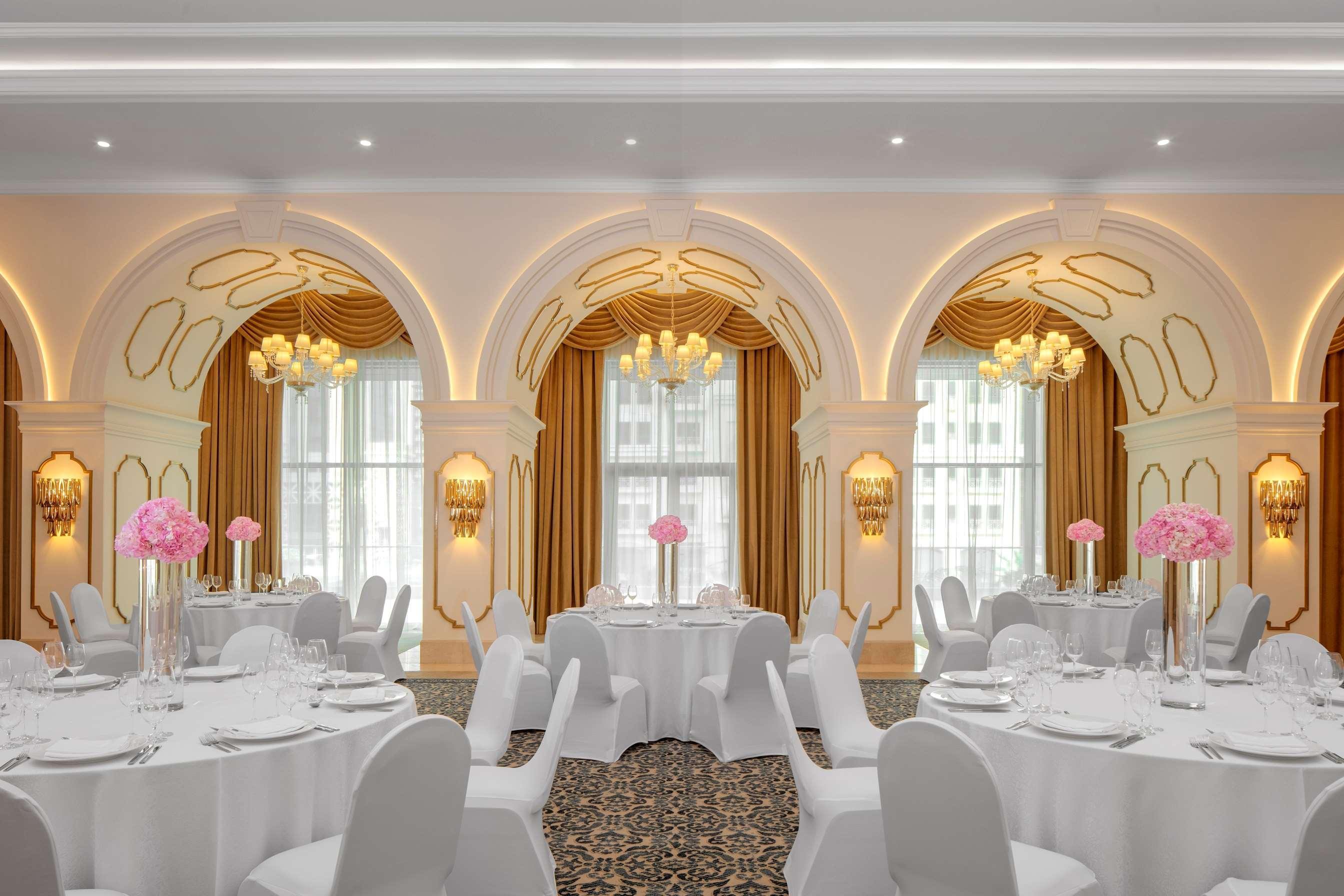 Dusit Doha Hotel Eksteriør billede The ballroom