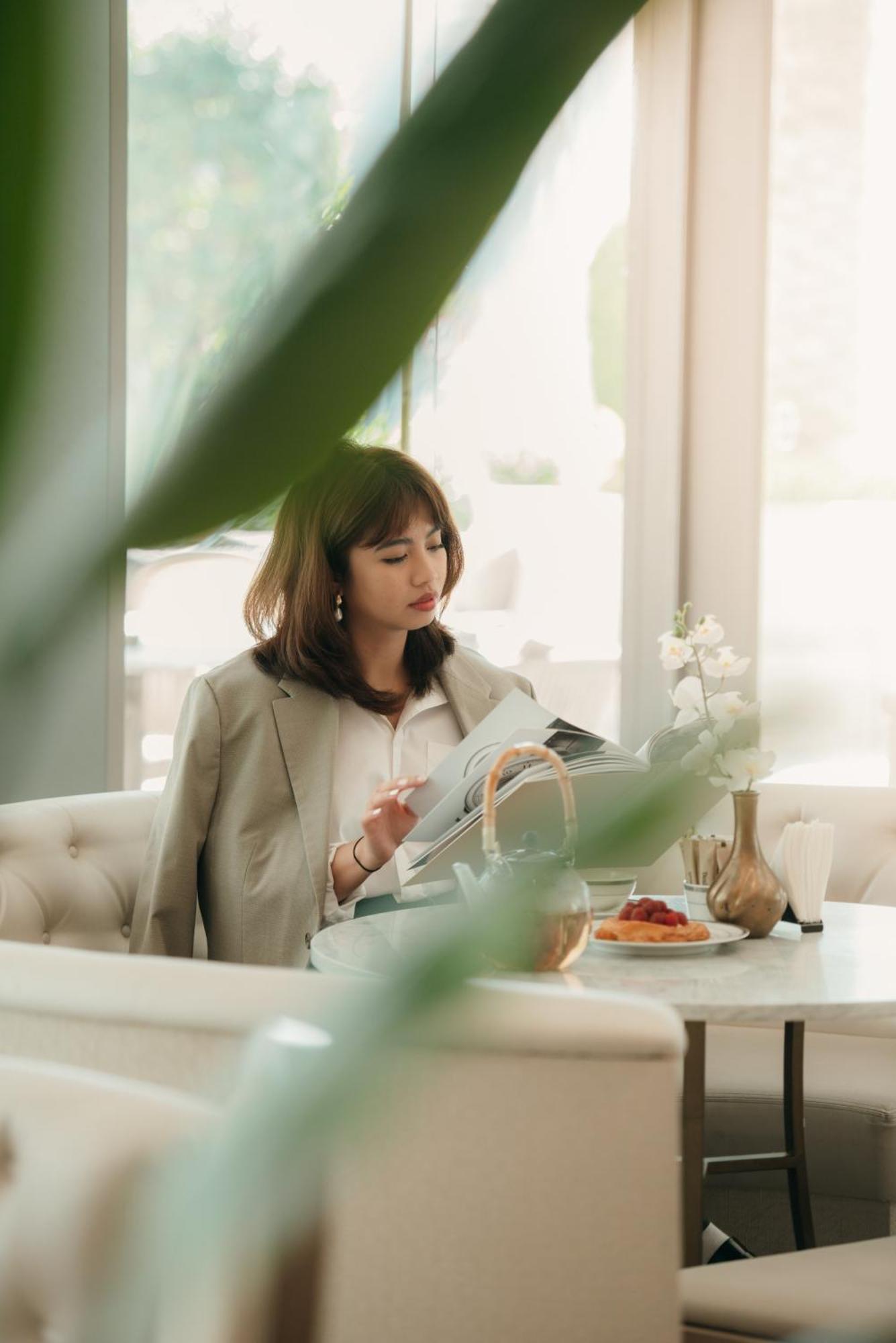 Dusit Doha Hotel Eksteriør billede Kim Sae-ron in 2019