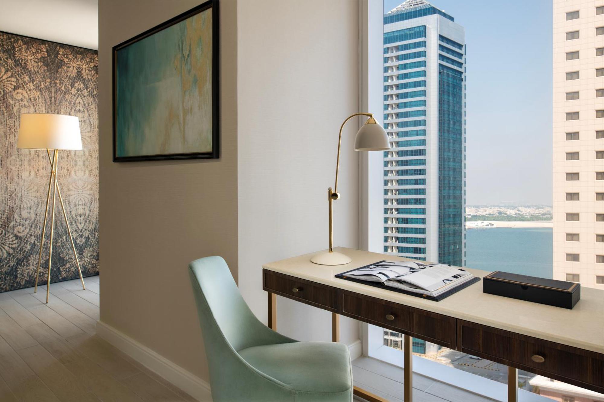Dusit Doha Hotel Eksteriør billede The study